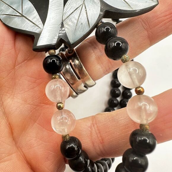 Vintage Signed Lee Sands Mother of Pearl Inlay, Rose Quartz, Lucite necklace! - Picture 10 of 15